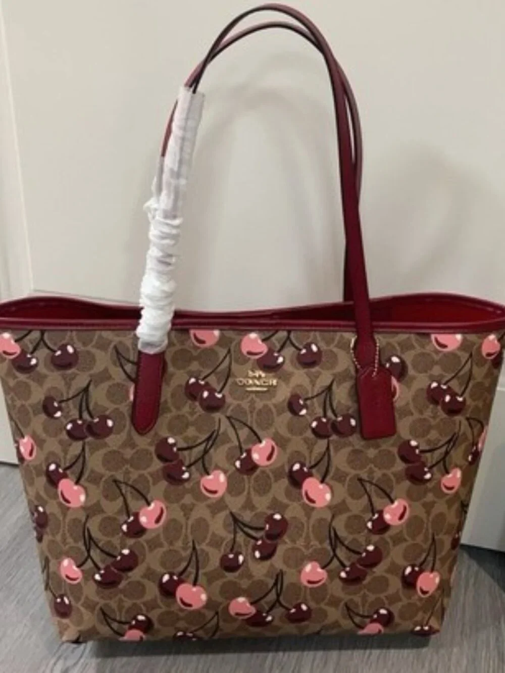 COACH Gallery Tote Bag in Signature Canvas with Cherry Print - Picture 5 of 8